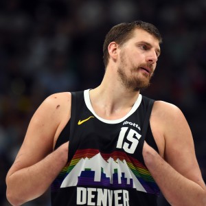 世界杯-美媒：约基奇本赛季27.9+12.9+10.8 他上个MVP赛季26.4+12.4+9