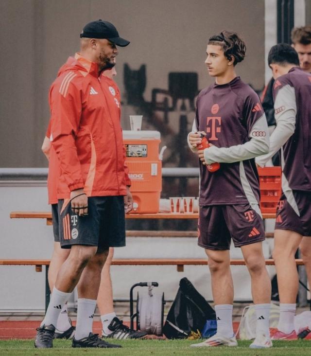 1769903043082079547.jpg 自由转会.jpg